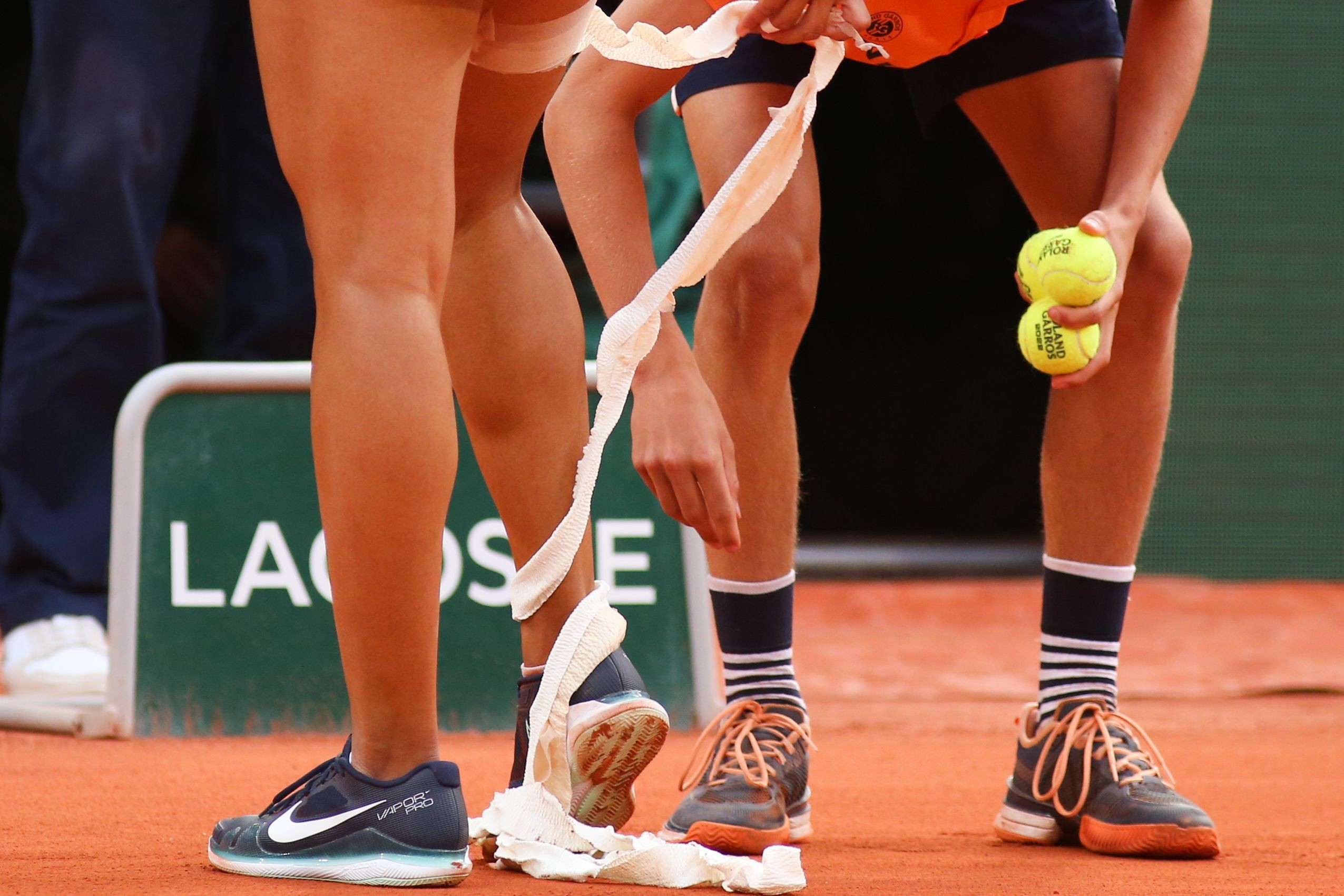 英雄联盟-皇家社会训练开放日，赛前门线救险引欢呼，意大利杯在即，控场能力受关注的简单介绍